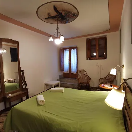 Apartment Giu La Testa